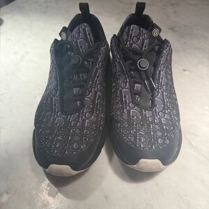 Stylish Black and Gray Sneakers 44